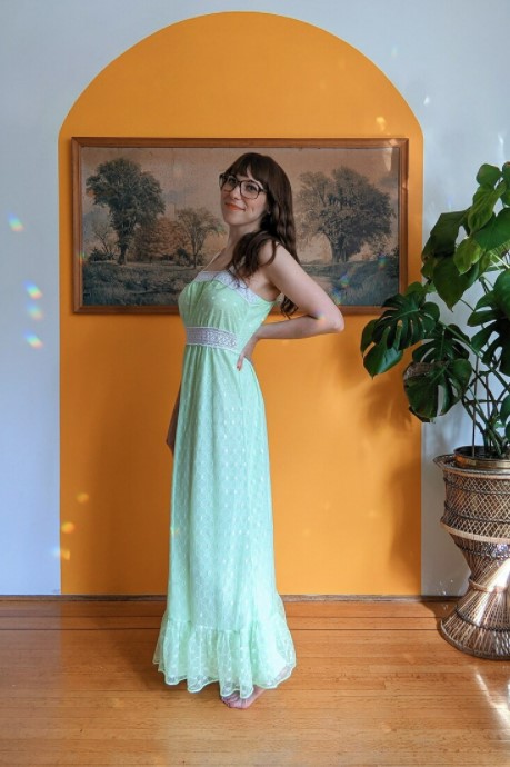 Vintage 70s Green Nightgown and Caplet Set from pastlifevintageyvr on Etsy